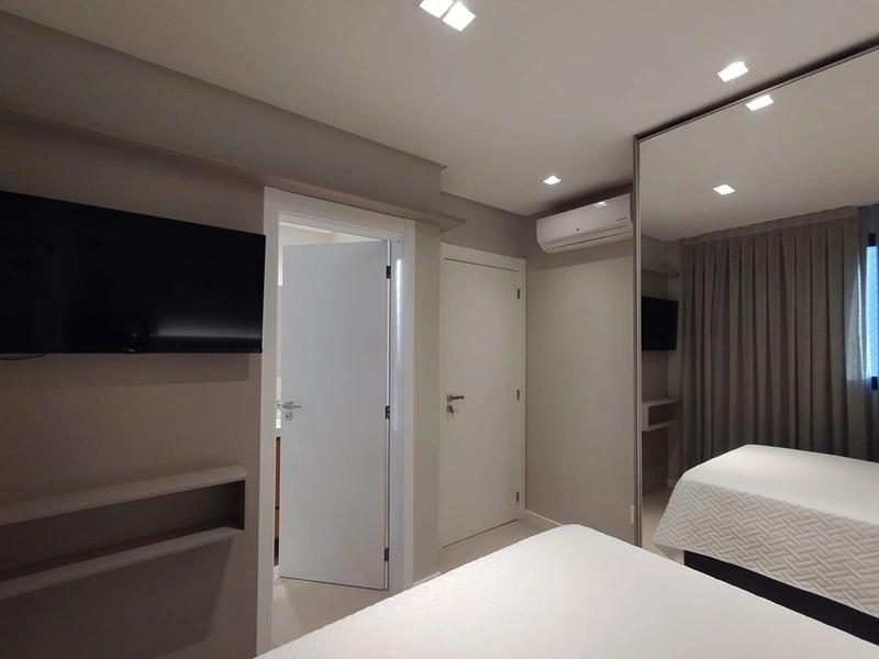 Apartamento frente avenida em Meia Praia, Itapema - SC: 25ª foto da galeria de imagens do imóvel