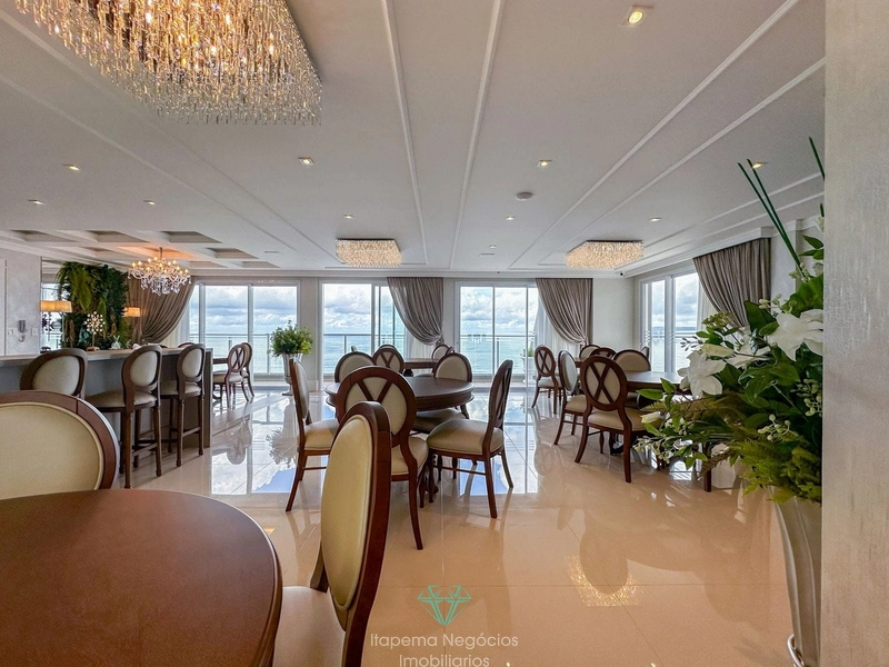 Apartamento 3 Suítes , 2 Vagas. Frente Mar: 8ª foto da galeria de imagens do imóvel
