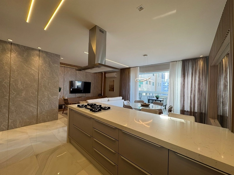 Apartamento 04 suítes, e 03 vagas- Meia Praia: 17ª foto da galeria de imagens do imóvel