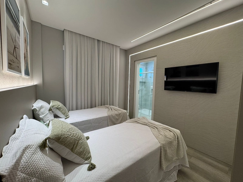 Apartamento 04 suítes, e 03 vagas- Meia Praia: 30ª foto da galeria de imagens do imóvel