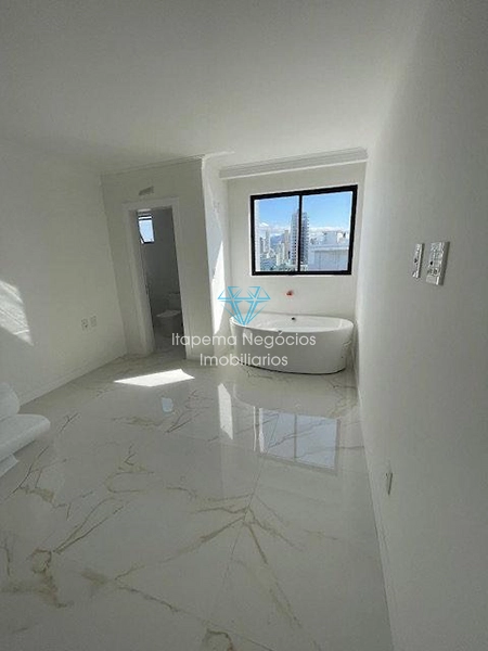 Quadra mar, com 04 suítes, 4 vagas. : 11ª foto da galeria de imagens do imóvel
