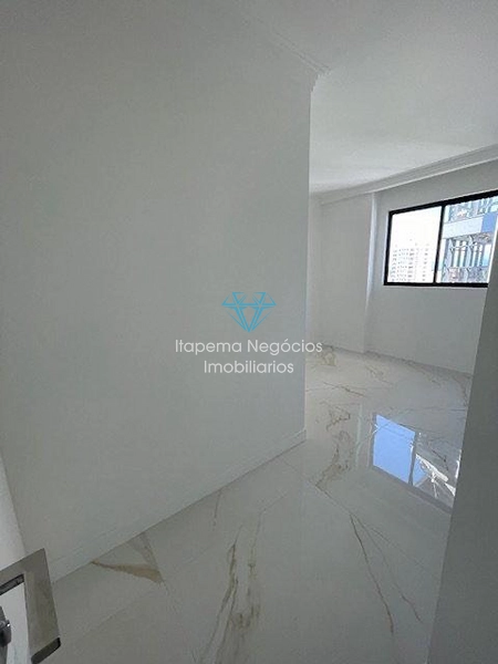 Quadra mar, com 04 suítes, 4 vagas. : 5ª foto da galeria de imagens do imóvel