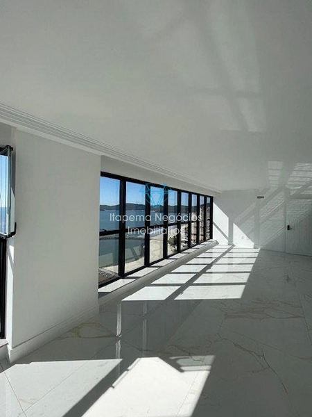 Quadra mar, com 04 suítes, 4 vagas. : 1ª foto da galeria de imagens do imóvel