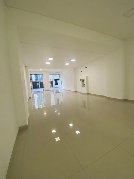 Sala comercial  para locação anual.   Sala térrea, 1 vaga de garagem. : 10ª foto da galeria de imagens do imóvel