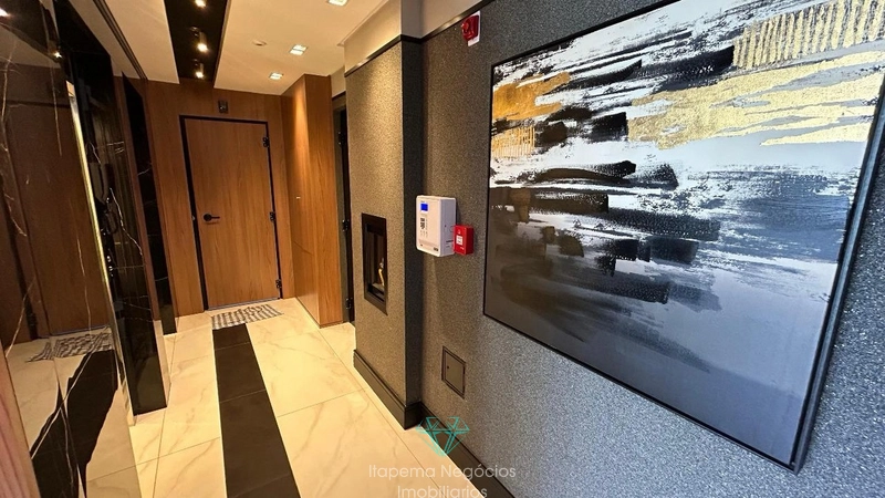apartamento com 3 suítes e 2 vagas no Perequê: 2ª foto da galeria de imagens do imóvel