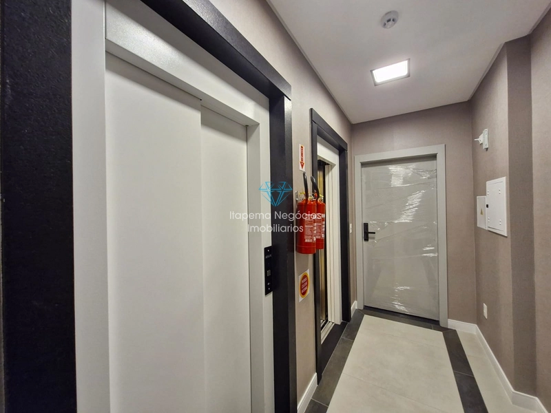 LOCAÇÃO DE APARTAMENTO EM MEIA PRAIA: 10ª foto da galeria de imagens do imóvel
