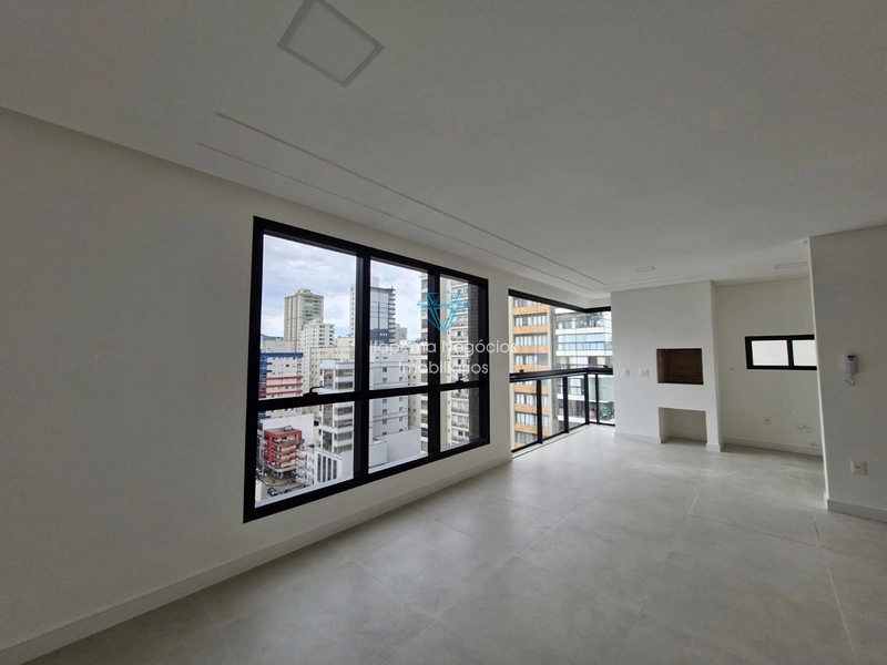 LOCAÇÃO DE APARTAMENTO EM MEIA PRAIA: 32ª foto da galeria de imagens do imóvel
