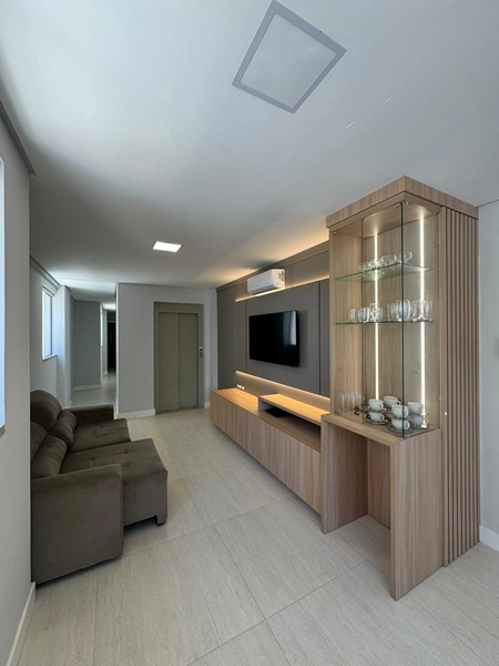 Oportunidade na Quadra do Mar – Meia Praia, Itapema: 13ª foto da galeria de imagens do imóvel