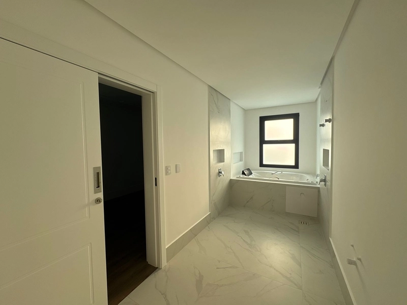 4 Suítes Frente Mar no Centro – Conforto e Vista Permanente: 21ª foto da galeria de imagens do imóvel