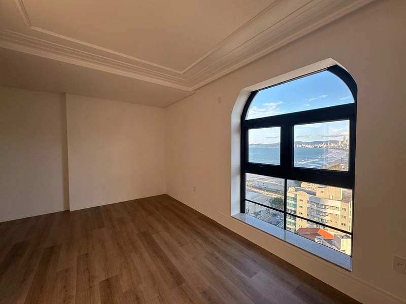 4 Suítes Frente Mar no Centro – Conforto e Vista Permanente: 15ª foto da galeria de imagens do imóvel