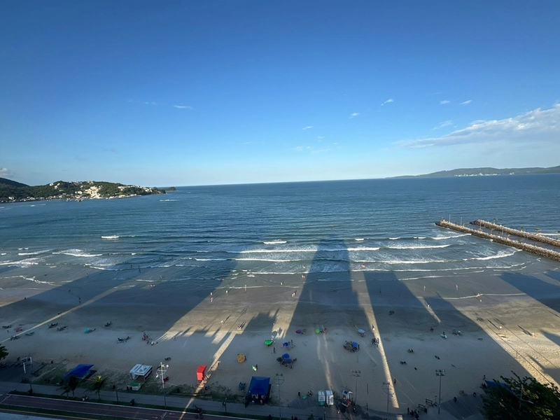 4 Suítes Frente Mar no Centro – Conforto e Vista Permanente: 30ª foto da galeria de imagens do imóvel