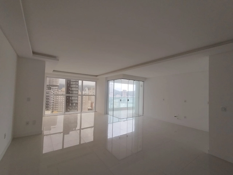 Apartamento localizado no centro de Itapema com vista mar sem mobilia.: 55ª foto da galeria de imagens do imóvel