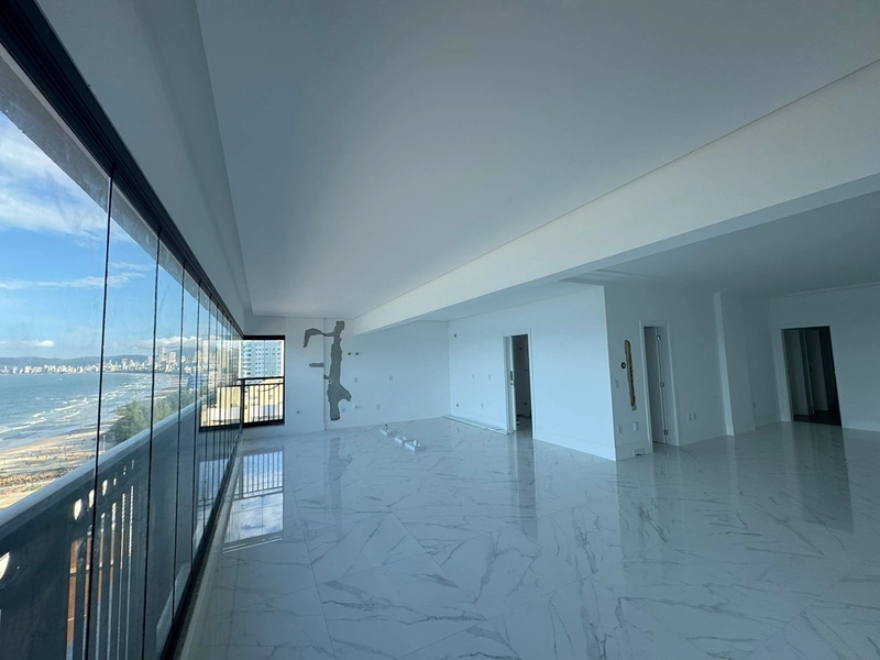 Alto Padrão Frente Mar – 4 Suítes no Centro: 6ª foto da galeria de imagens do imóvel