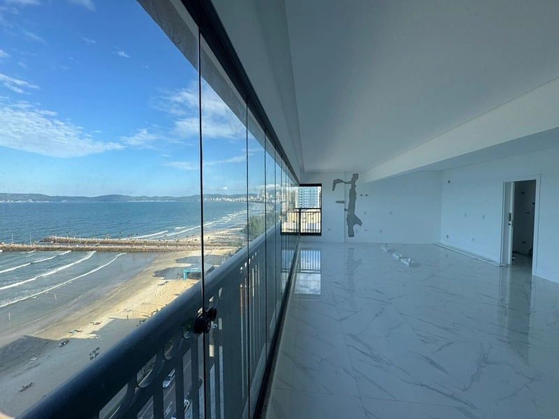 Alto Padrão Frente Mar – 4 Suítes no Centro: 8ª foto da galeria de imagens do imóvel