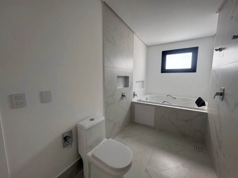 Alto Padrão Frente Mar – 4 Suítes no Centro: 22ª foto da galeria de imagens do imóvel