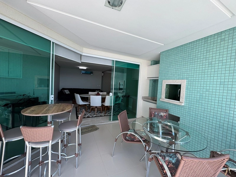 Apartamento 4 Dormitórios Sendo 4 Suítes. Frente Mar: 42ª foto da galeria de imagens do imóvel