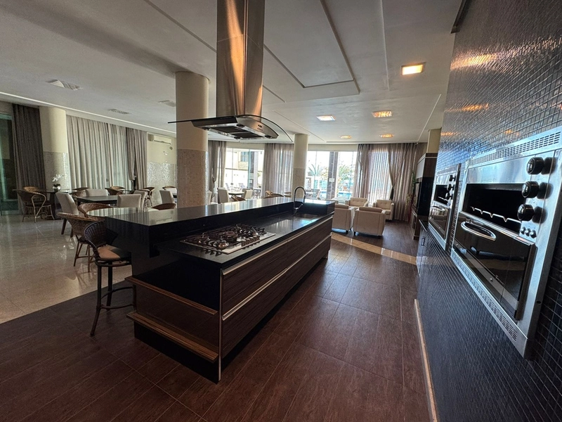Apartamento 4 Dormitórios Sendo 4 Suítes. Frente Mar: 15ª foto da galeria de imagens do imóvel