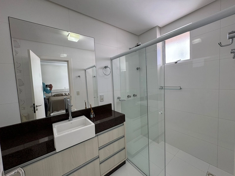 Apartamento 4 Dormitórios Sendo 4 Suítes. Frente Mar: 25ª foto da galeria de imagens do imóvel