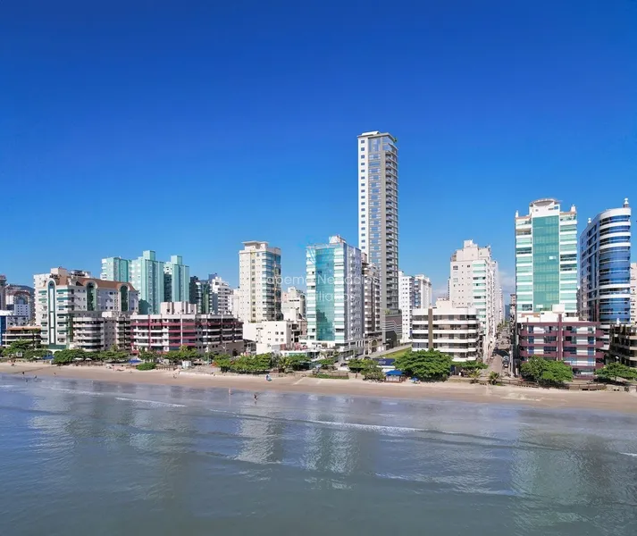 Excelente localização, 4 Suítes, 3 Vagas - Meia Praia: 7ª foto da galeria de imagens do imóvel