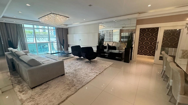 Oportunidade na Avenida Nereu Ramos, Frente Mar – Meia Praia, Itapema: 3ª foto da galeria de imagens do imóvel