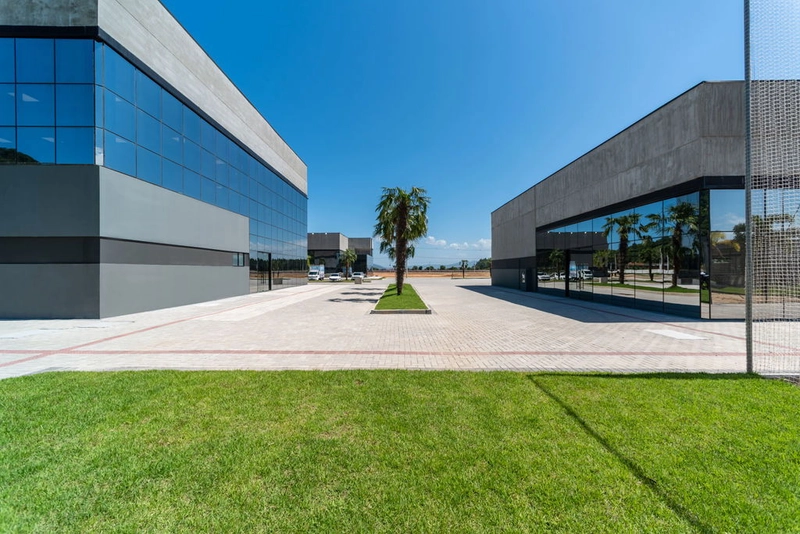 Terreno empresarial/industrial: 6ª foto da galeria de imagens do imóvel