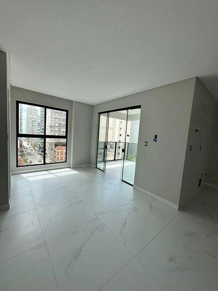 VIVA A EXPERIÊNCIA DE MORAR NA QUADRA DO MAR: 1ª foto da galeria de imagens do imóvel