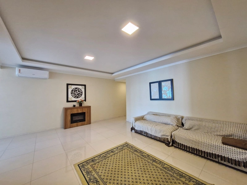 LOCAÇÃO ANUAL – 3 SUÍTES NA QUADRA DO MAR | CENTRO DE ITAPEMA: 6ª foto da galeria de imagens do imóvel