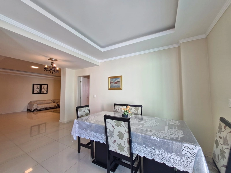 LOCAÇÃO ANUAL – 3 SUÍTES NA QUADRA DO MAR | CENTRO DE ITAPEMA: 4ª foto da galeria de imagens do imóvel