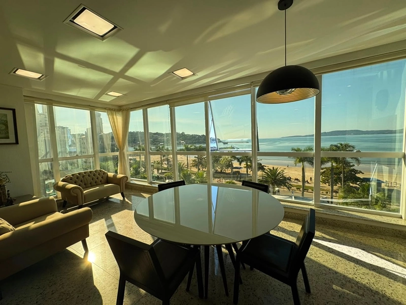 APARTAMENTO FRENTE MAR À VENDA – CENTRO DE ITAPEMA/SC: 4ª foto da galeria de imagens do imóvel
