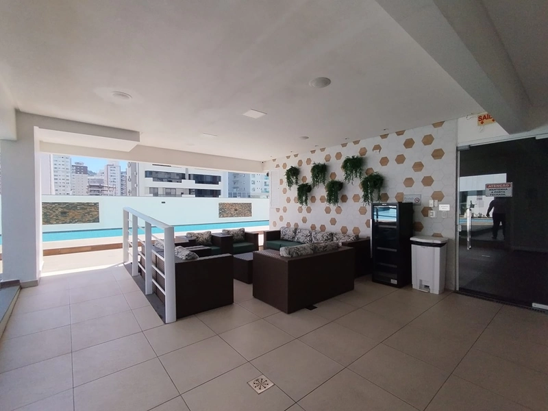 Apartamento a venda em Itapema com 4 quartos, sendo 4 suítes e 3 vagas de garagem.: 2ª foto da galeria de imagens do imóvel