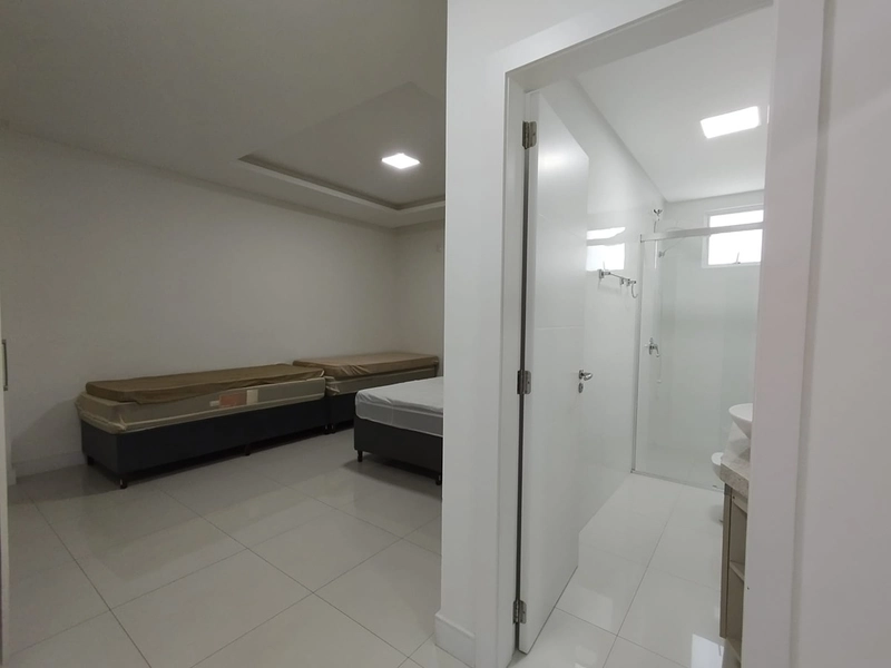 Apartamento a venda em Itapema com 4 quartos, sendo 4 suítes e 3 vagas de garagem.: 23ª foto da galeria de imagens do imóvel