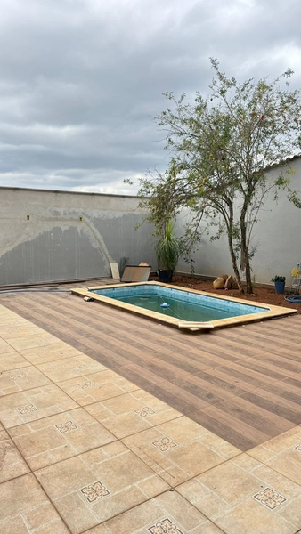 Casa no Sagrado Coração com piscina: 3ª foto da galeria de imagens do imóvel