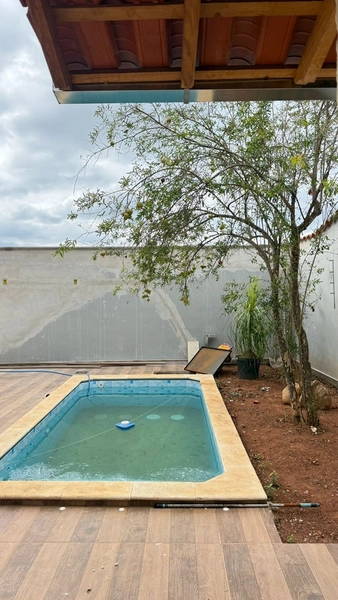 Casa no Sagrado Coração com piscina: 1ª foto da galeria de imagens do imóvel