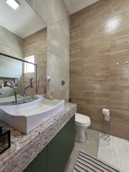 Casa com piscina aquecida: 8ª foto da galeria de imagens do imóvel