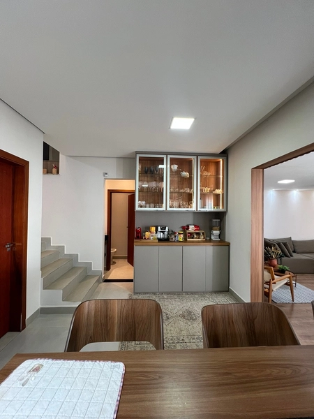 Casa com piscina aquecida: 21ª foto da galeria de imagens do imóvel