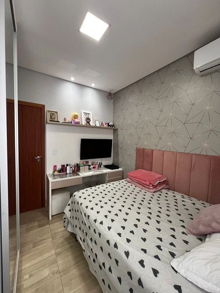 Casa com piscina aquecida: 9ª foto da galeria de imagens do imóvel