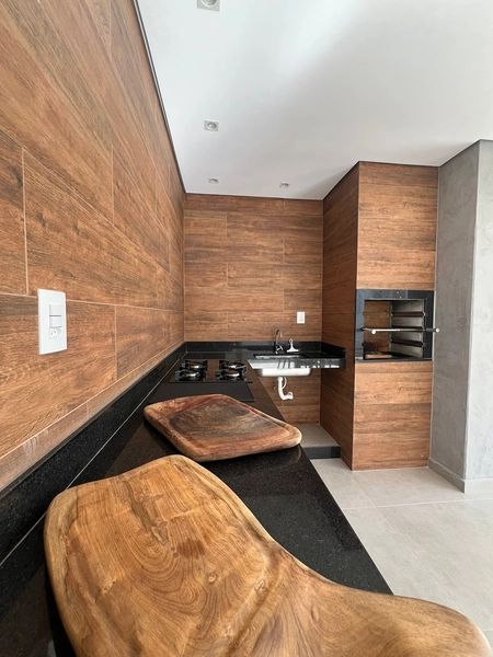 Casa moderna com 4 dormitórios e piscina de 900 mil por 790 mil: 33ª foto da galeria de imagens do imóvel