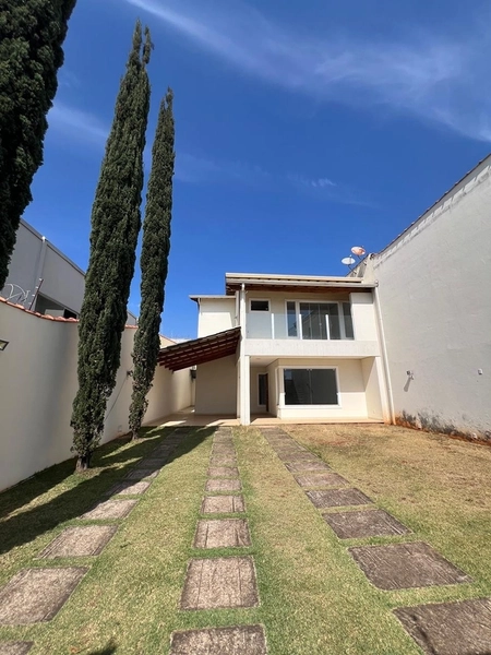 Casa no Imperial por 600 mil: 1ª foto da galeria de imagens do imóvel