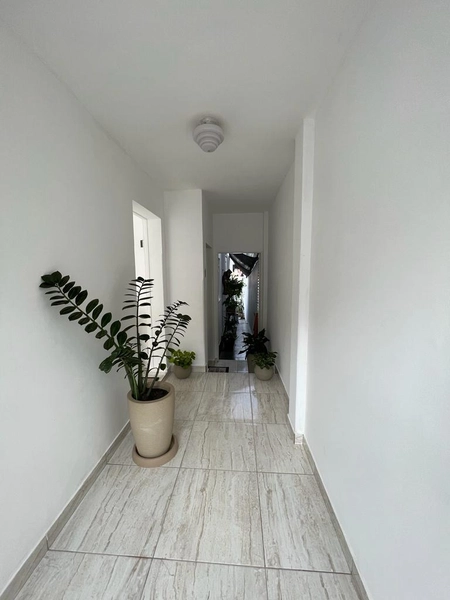 Casa no Jardim Andere, há 2 minutos da Plascar: 2ª foto da galeria de imagens do imóvel