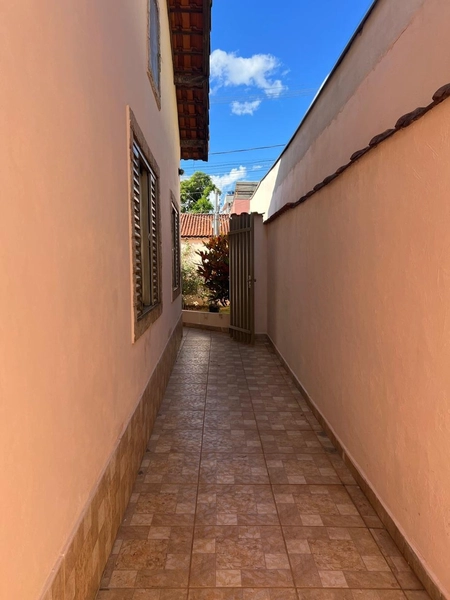 Casa de terreno inteiro com 3 quartos por 385 mil: 21ª foto da galeria de imagens do imóvel