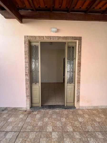 Casa de terreno inteiro com 3 quartos por 385 mil: 6ª foto da galeria de imagens do imóvel