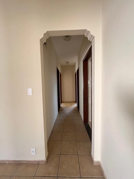 Casa de terreno inteiro com 3 quartos por 385 mil: 9ª foto da galeria de imagens do imóvel