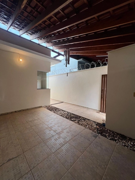 Casa com suíte por 290 mil: 3ª foto da galeria de imagens do imóvel