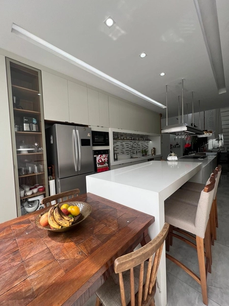 Casa moderna com 4 dormitórios sendo 3 suítes: 18ª foto da galeria de imagens do imóvel