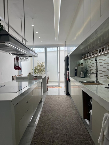 Casa moderna com 4 dormitórios sendo 3 suítes: 16ª foto da galeria de imagens do imóvel