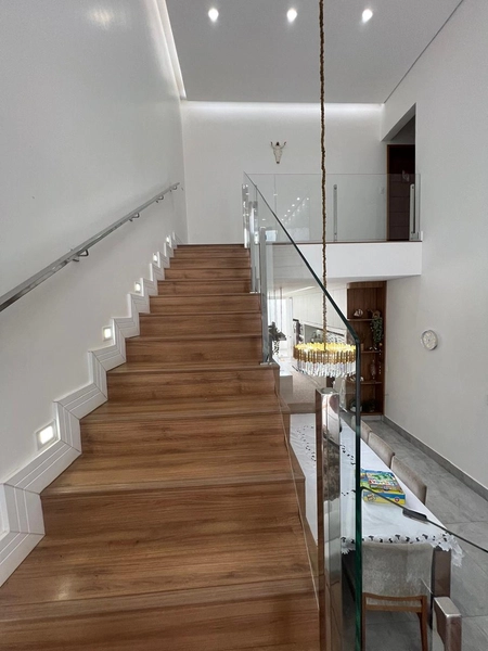 Casa moderna com 4 dormitórios sendo 3 suítes: 34ª foto da galeria de imagens do imóvel