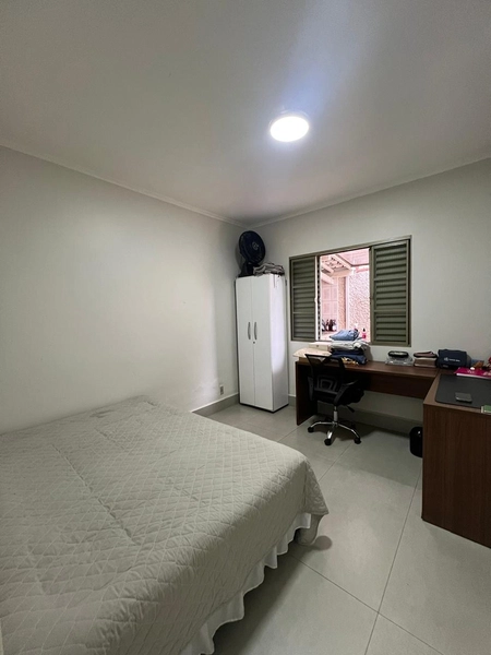 Casa de esquina no Cidade Nova por 620 mil: 9ª foto da galeria de imagens do imóvel
