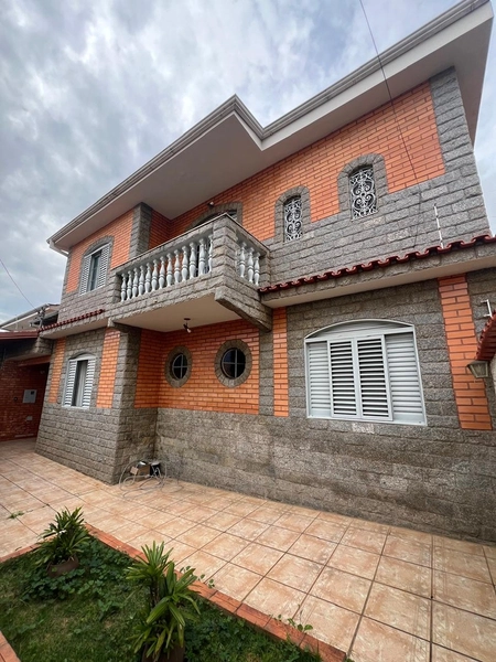Casa de esquina no Cidade Nova por 620 mil: 2ª foto da galeria de imagens do imóvel