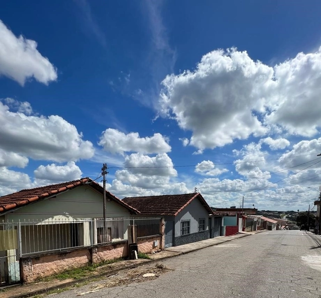 Casa próxima a Semel: 2ª foto da galeria de imagens do imóvel