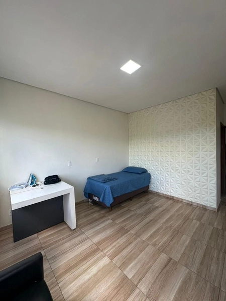 Casa de terreno inteiro por 270 mil: 5ª foto da galeria de imagens do imóvel